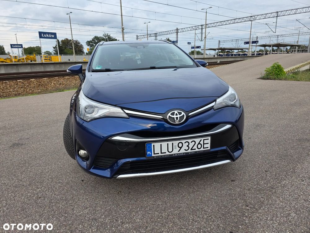 Toyota Avensis Touring Sports 1.8 Multidrive S Comfort - 17