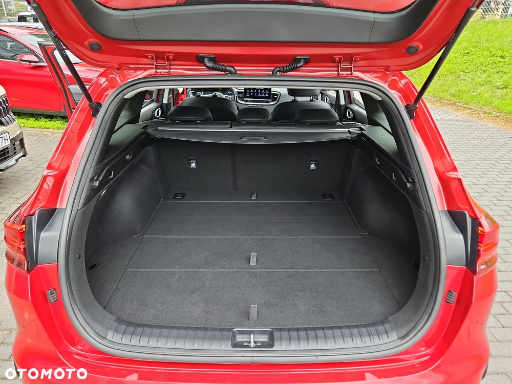 Kia Ceed 1.5 T-GDI Tribute DCT - 17