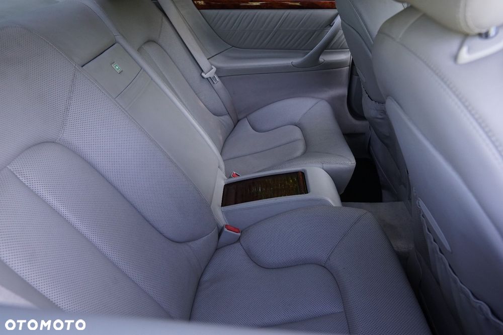 Mercedes-Benz CL 500 - 23