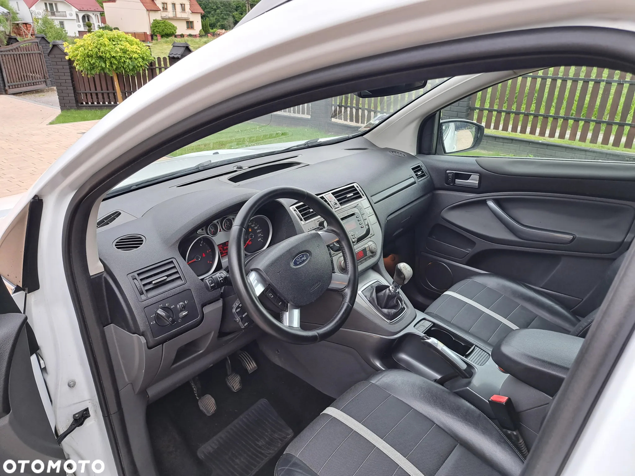 Ford Kuga 2.0 TDCi 4x4 Individual - 15