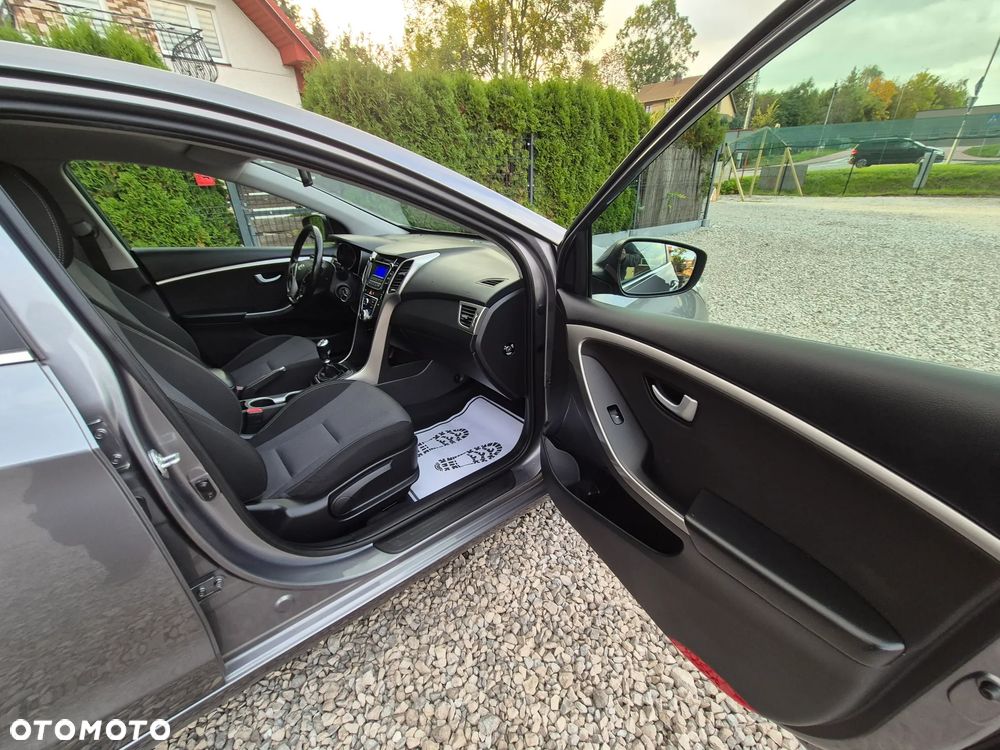 Hyundai i30 1.4 Intro Edition - 34