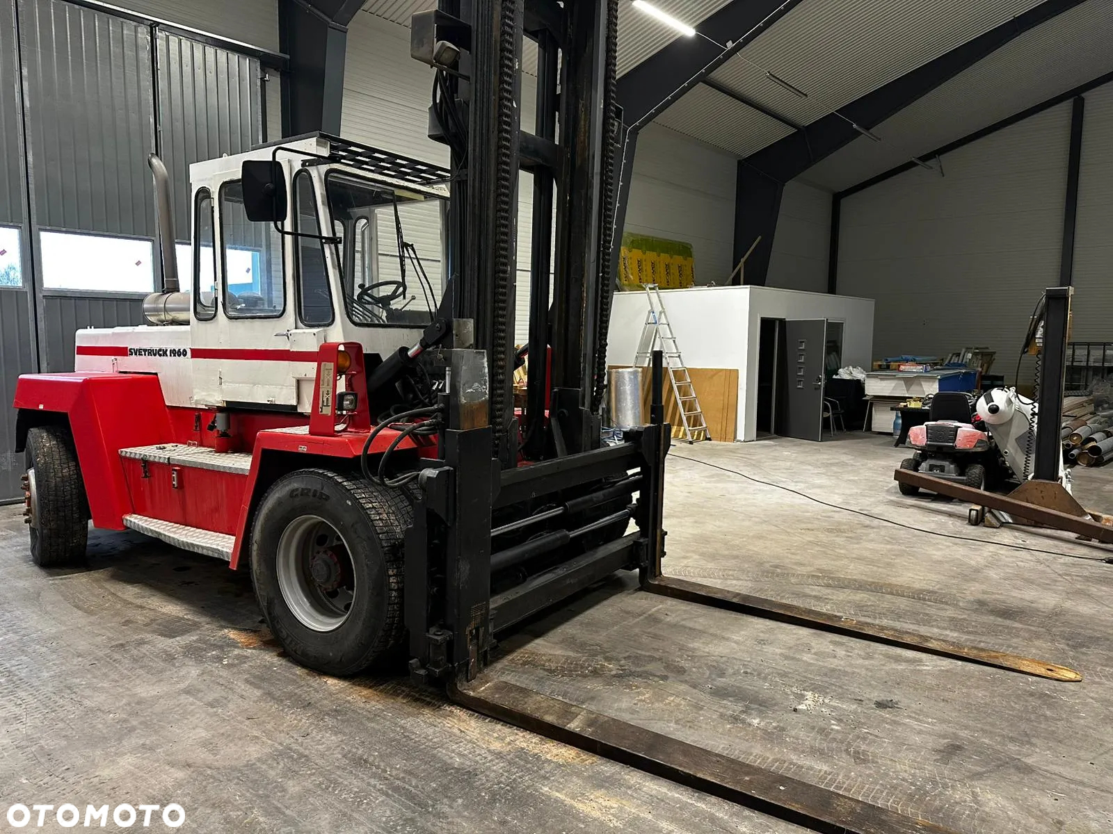 Svetruck 1260 - 9
