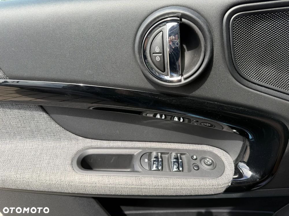 MINI Countryman Cooper Classic Trim - 24