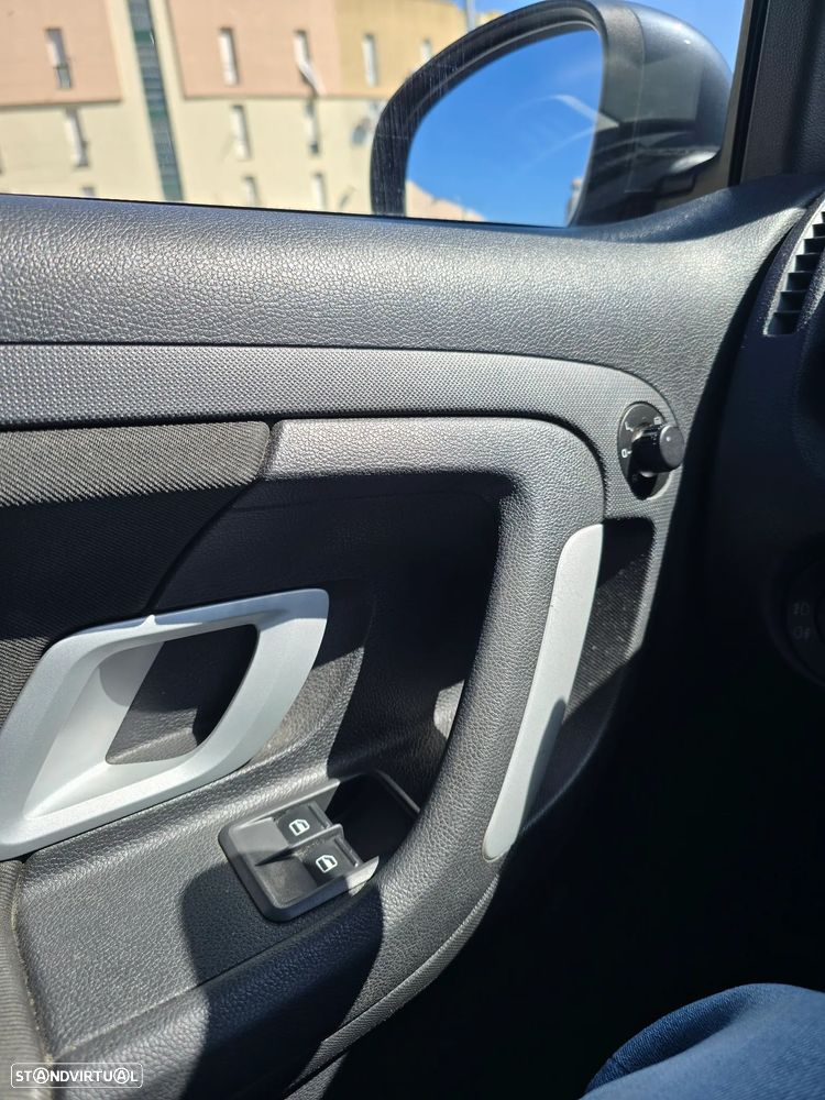 Skoda Fabia 1.2 Ambiente - 12