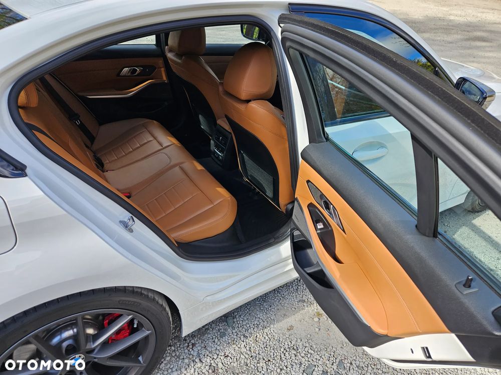 BMW Seria 3 M340i xDrive - 35