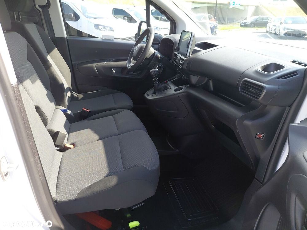 Toyota PROACE CITY - 9