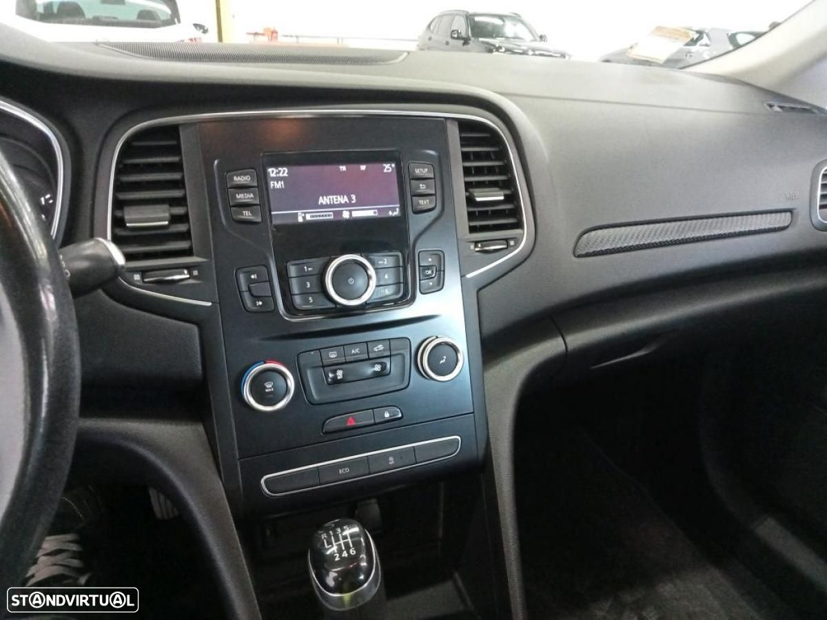 Renault Mégane Sport Tourer 1.5 Blue dCi Zen - 4