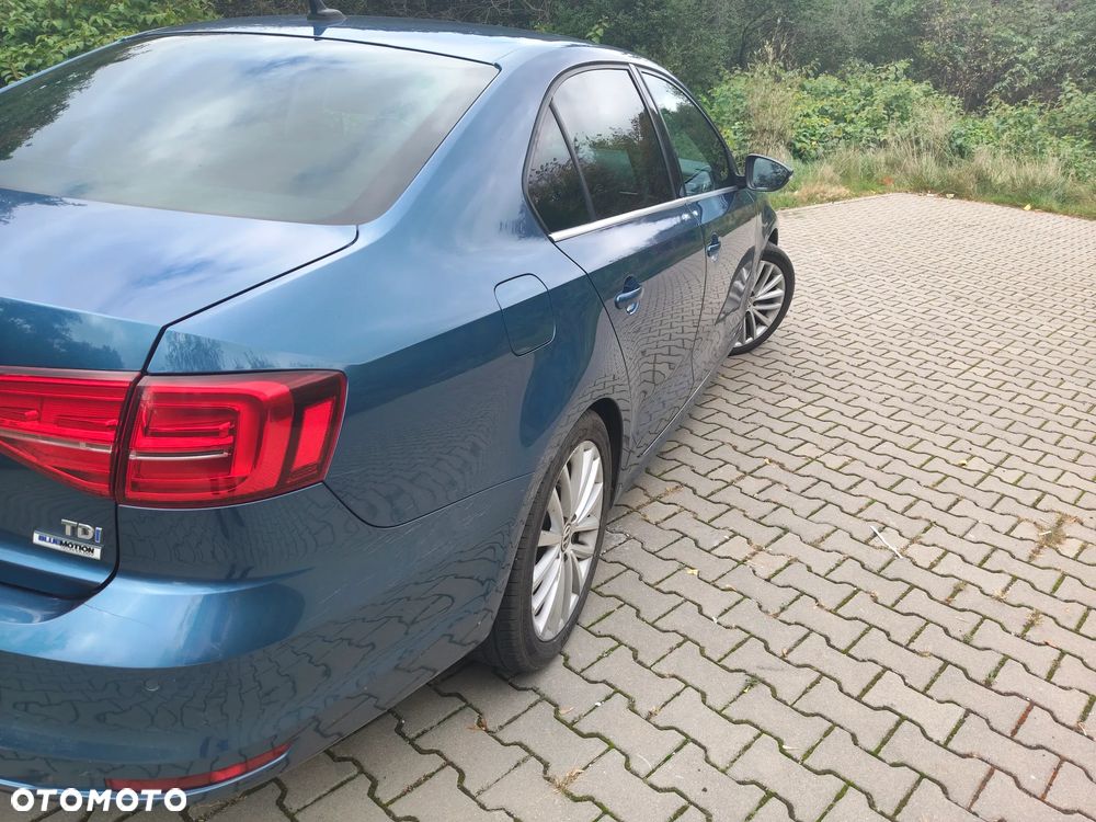 Volkswagen Jetta - 29