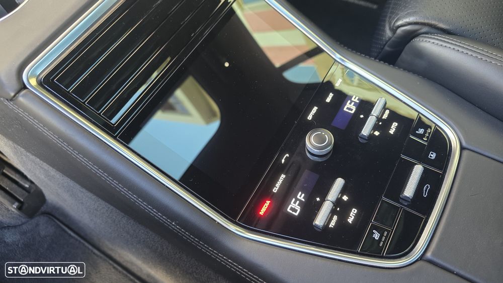 Porsche Panamera 4 E-Hybrid Executive - 22