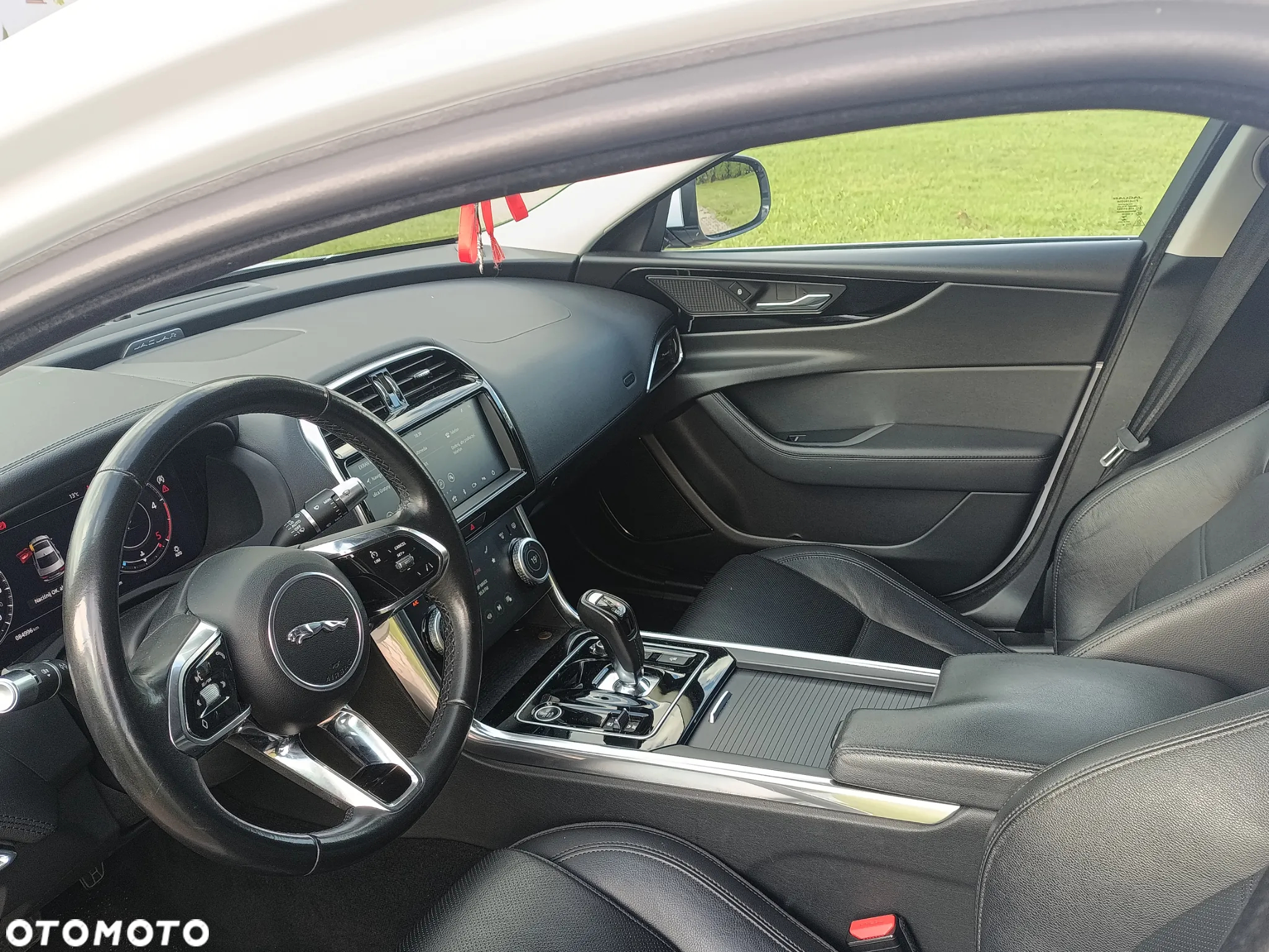 Jaguar XE 2.0 D AWD Prestige - 21