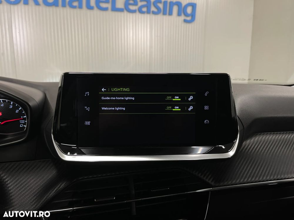 Peugeot 2008 1.5 BlueHDI 130 S&S EAT8 Allure - 17