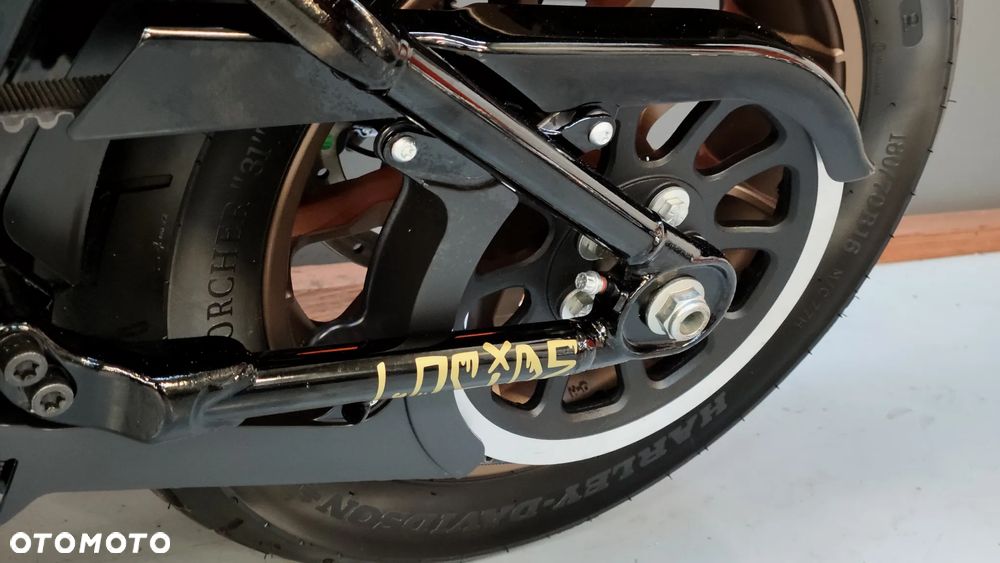 Harley-Davidson Dyna Low Rider - 31