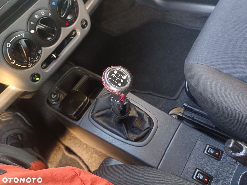 Suzuki Ignis 1.5 Four Grip Comfort 4 Seasons - 17