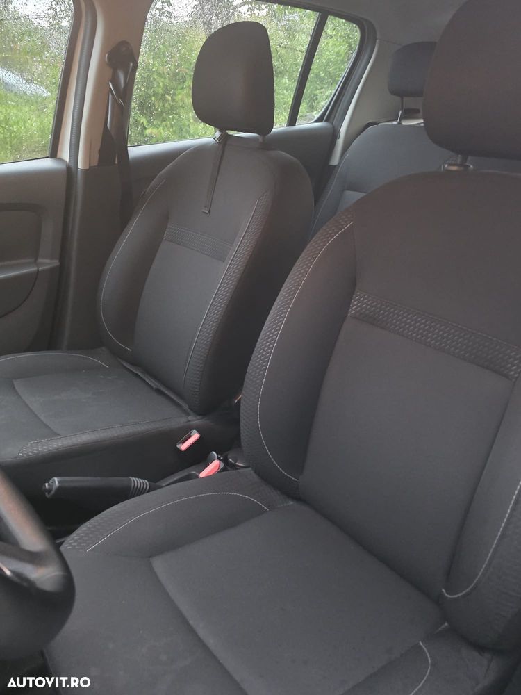Dacia Sandero - 8