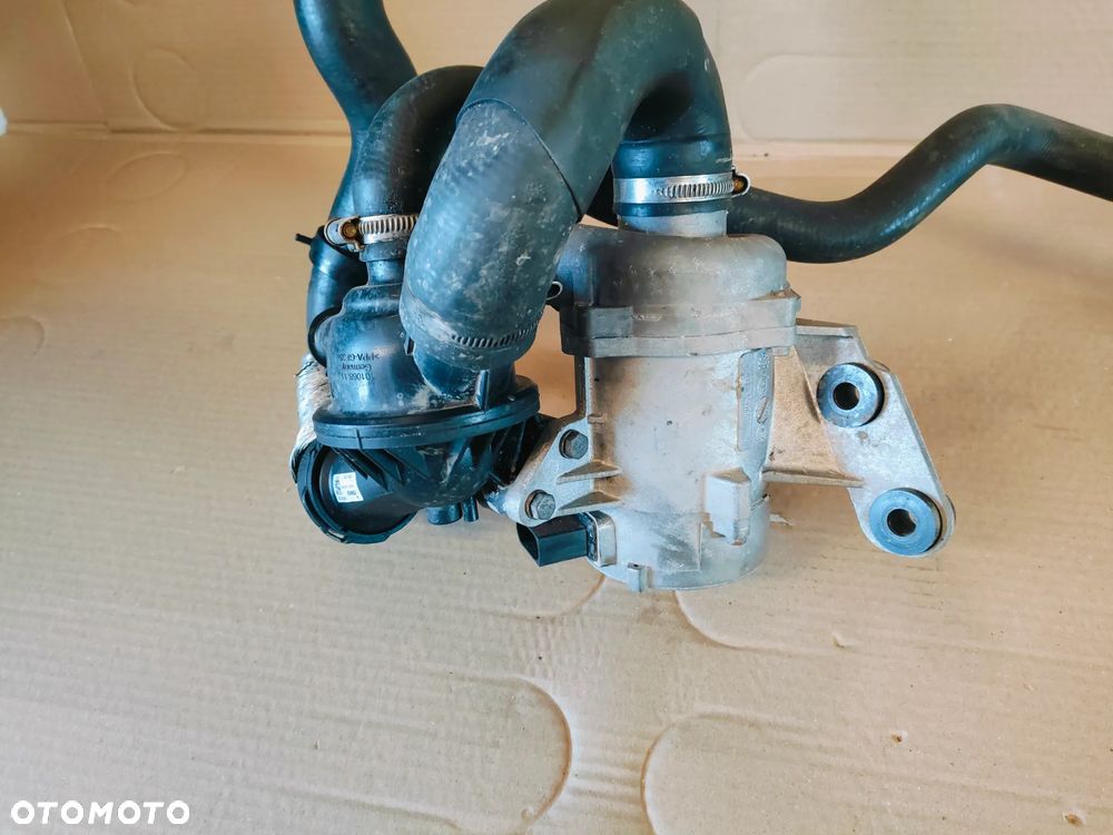 BMW E90 LIFT 2.0B POMPA WODY ELEKTRYCZNA - 4
