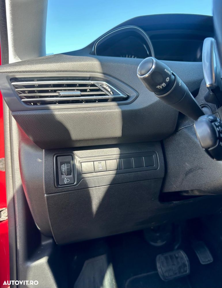 Peugeot 308 1.5 BlueHDi FAP STT EAT8 Allure Pack - 22