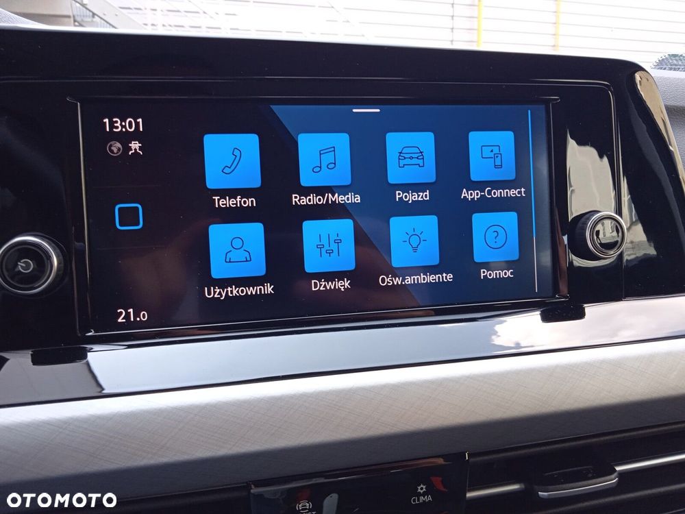 Volkswagen Golf - 22