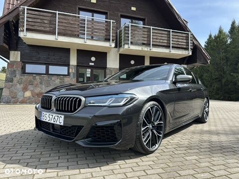 BMW Seria 5 M550i xDrive sport - 25