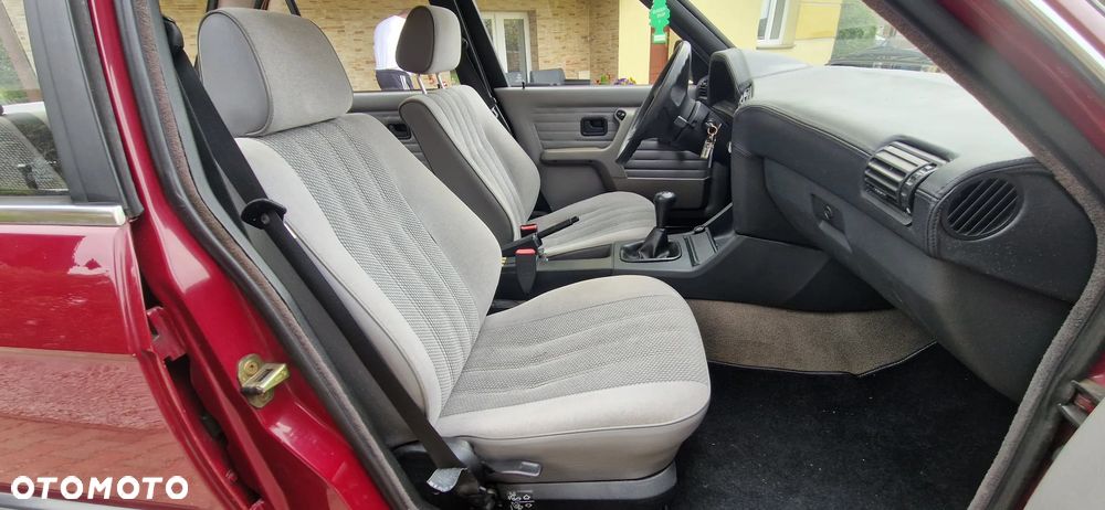 BMW Seria 3 - 28