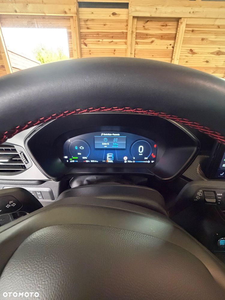 Ford Kuga 2.5 FHEV FWD ST-Line X eCVT - 11