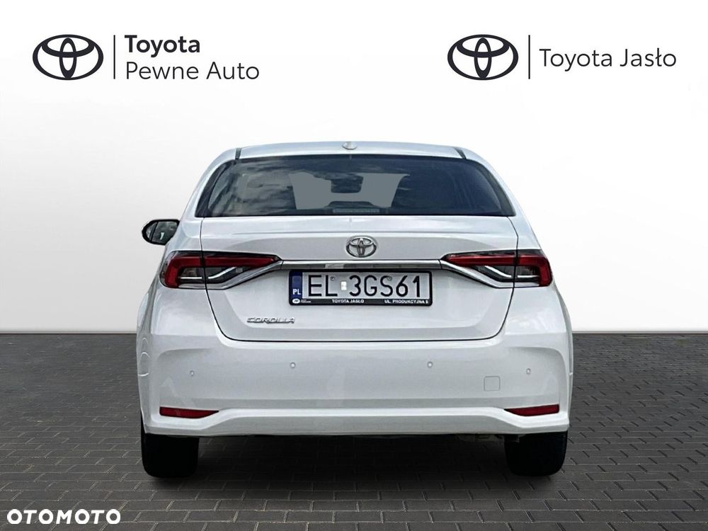 Toyota Corolla - 4