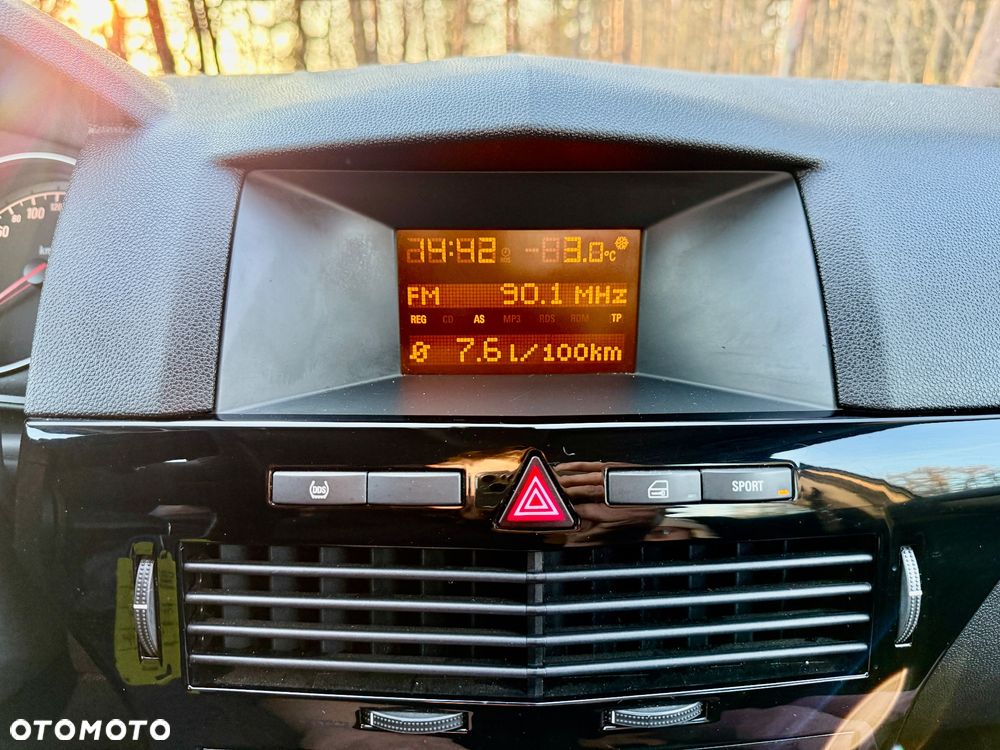 Opel Astra 1.6 111 EasyTronic - 17