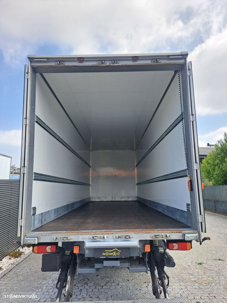DAF XF 410 - FAXF 105 19T C/ Plataforma Caixa Isotérmica - 20