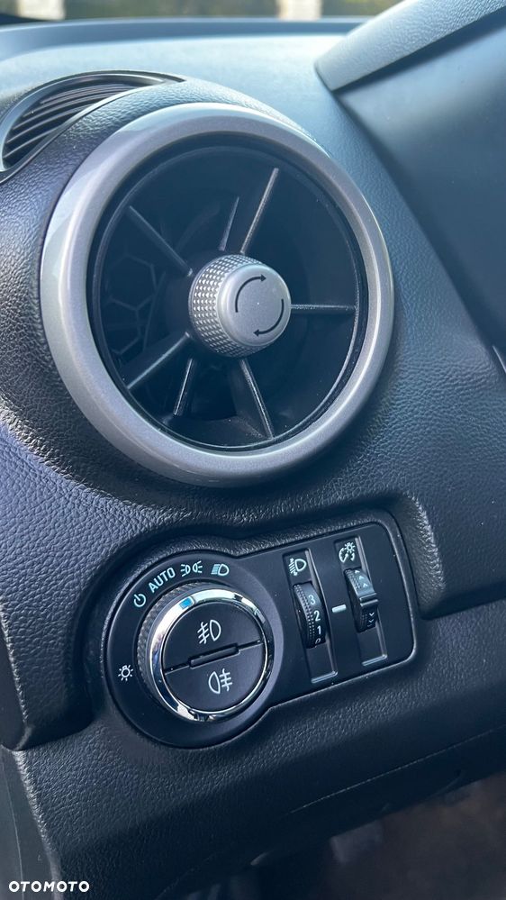 Chevrolet Trax 1.7 D LTZ - 28