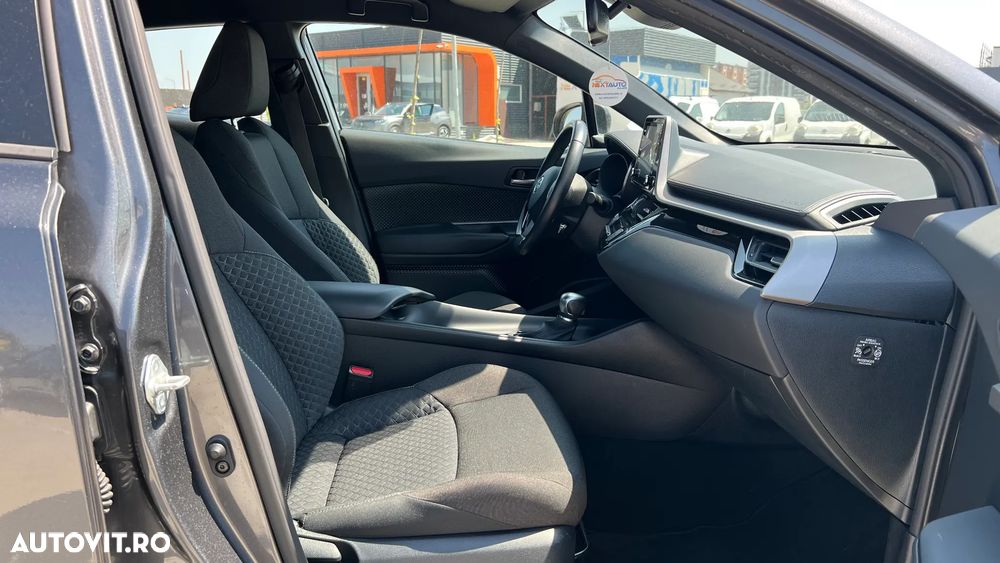 Toyota C-HR 1.8 HSD 122 CP 4x2 CVT Style - 9