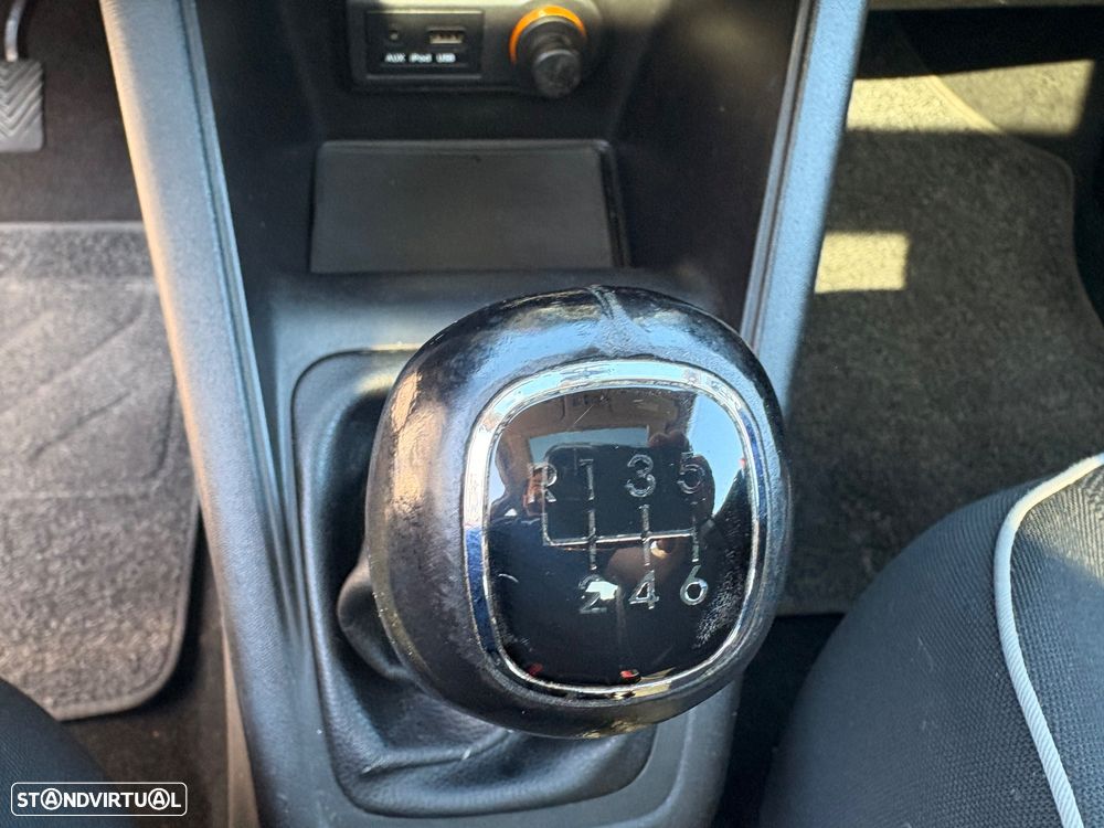 Kia Venga 1.4 CRDi TX ISG - 22