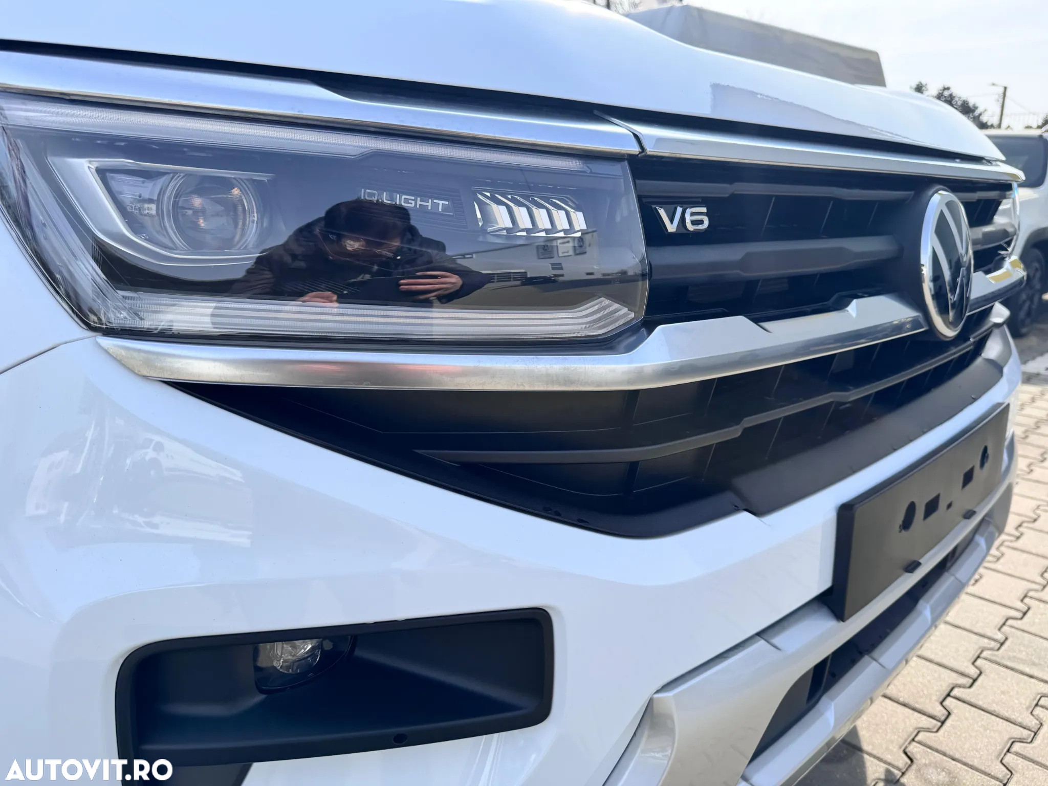 Volkswagen Amarok 3.0 TDI 241 CP 4M 10AT Style - 25