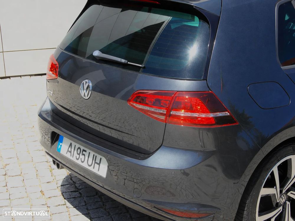 VW Golf 2.0 TDI GTD - 12