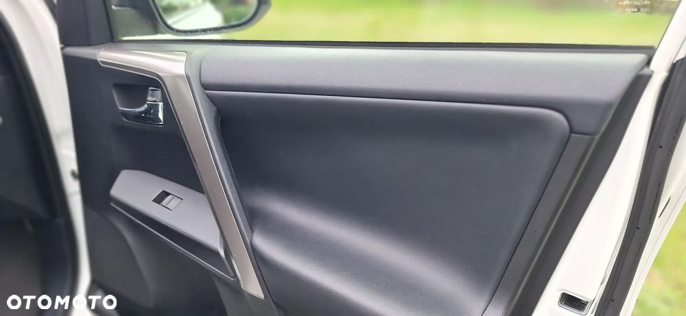 Toyota RAV4 ver-2-5-4x2-hybrid-comfort - 21