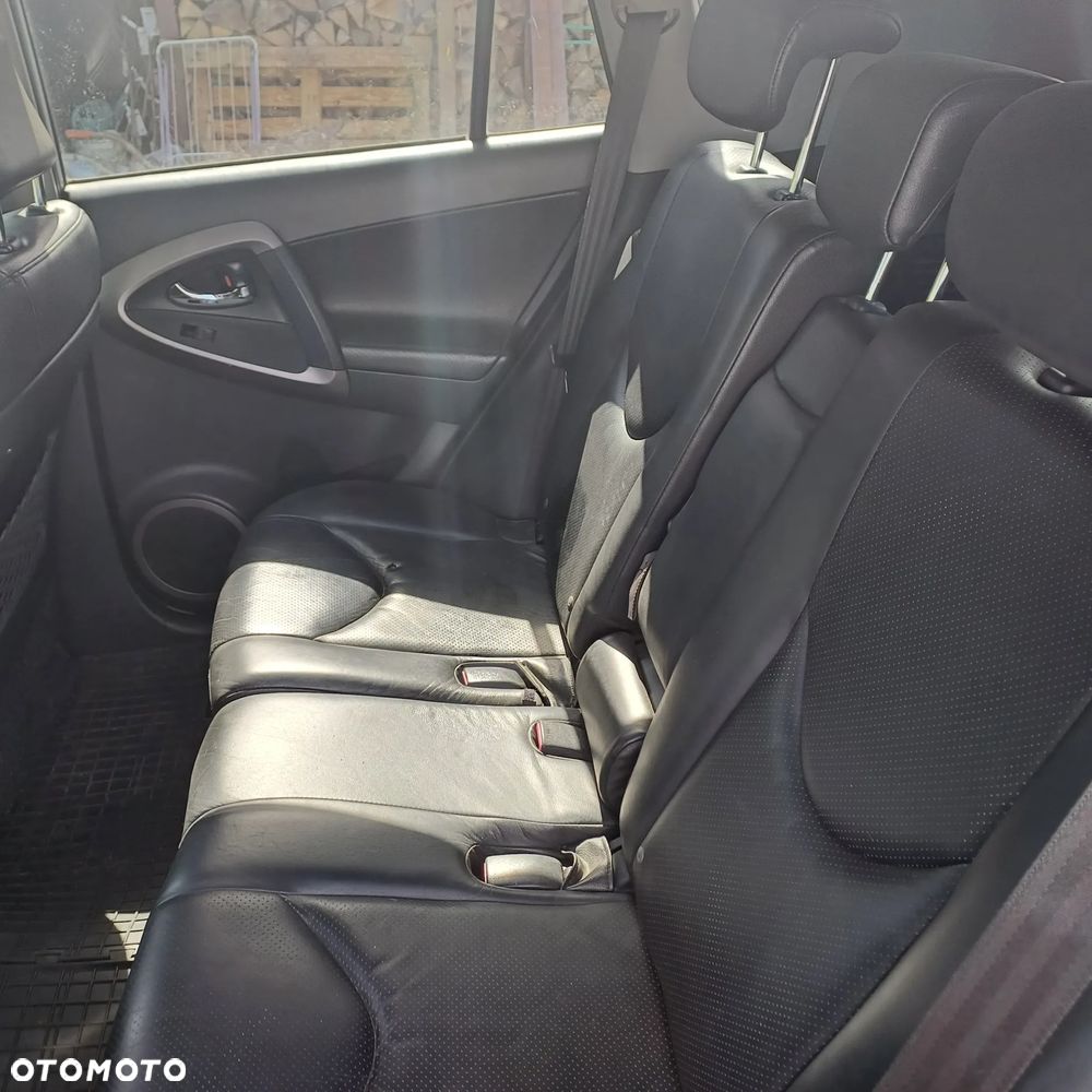 Toyota RAV4 2.2 D-CAT 4x4 Executive - 6