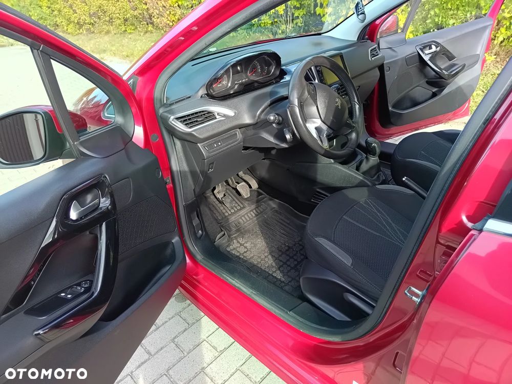 Peugeot 208 e-HDi FAP 92 Stop&Start Allure - 13