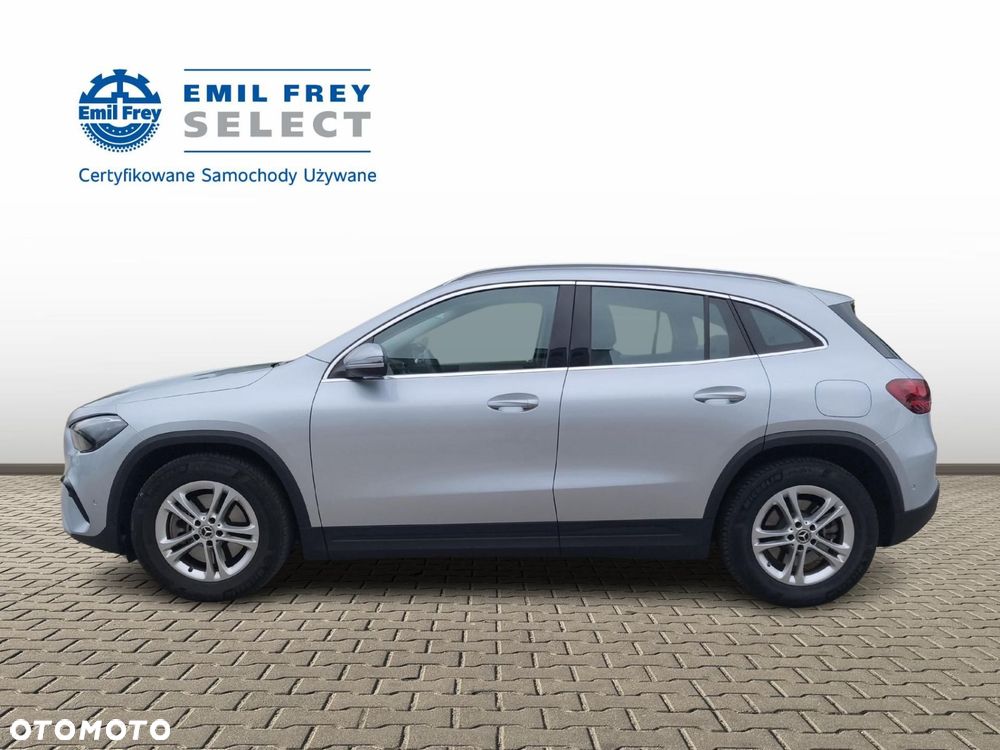 Mercedes-Benz GLA - 2