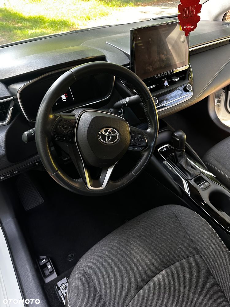 Toyota Corolla - 13