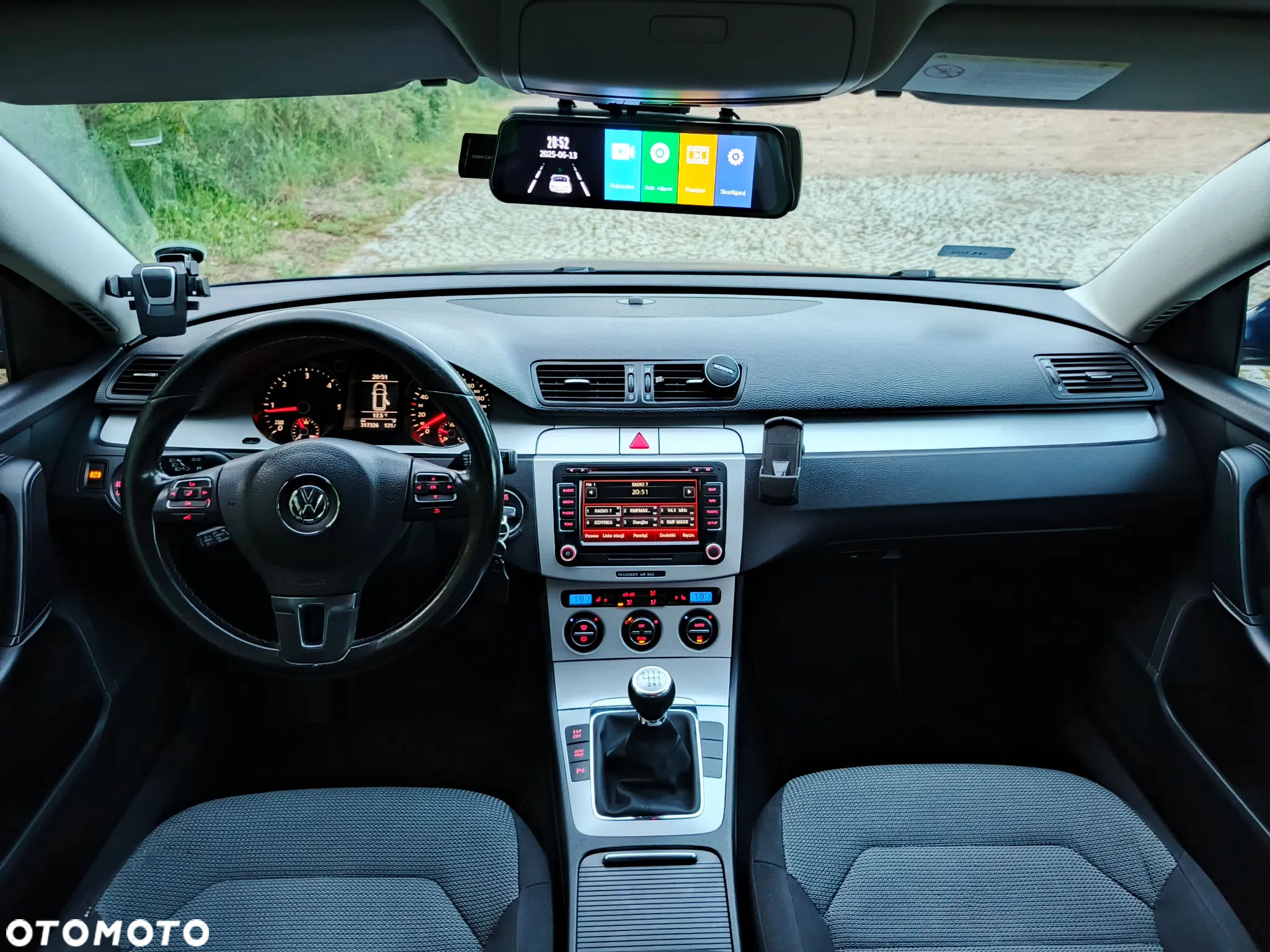 Volkswagen Passat 2.0 TDI DPF Highline - 8