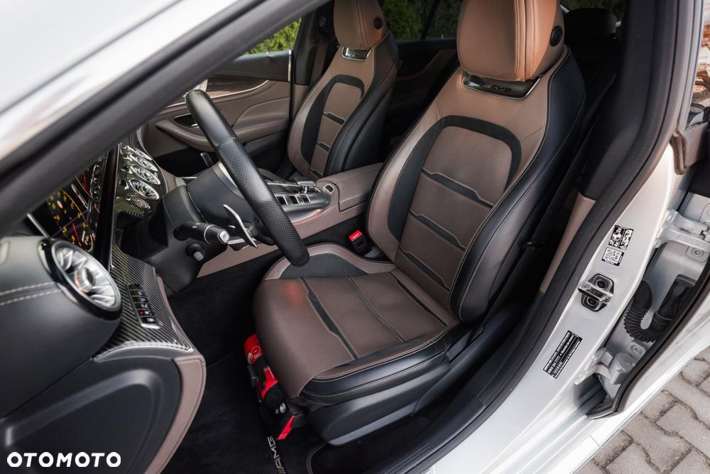 Mercedes-Benz AMG GT 43 4-Matic+ - 12