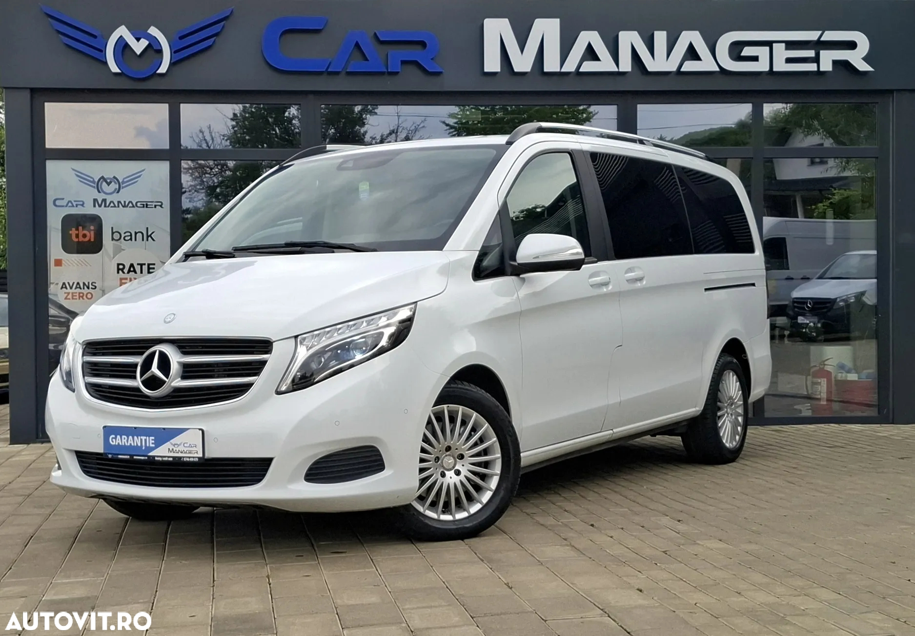 Mercedes-Benz V 220 (BlueTEC) d lang 7G-TRONIC - 2