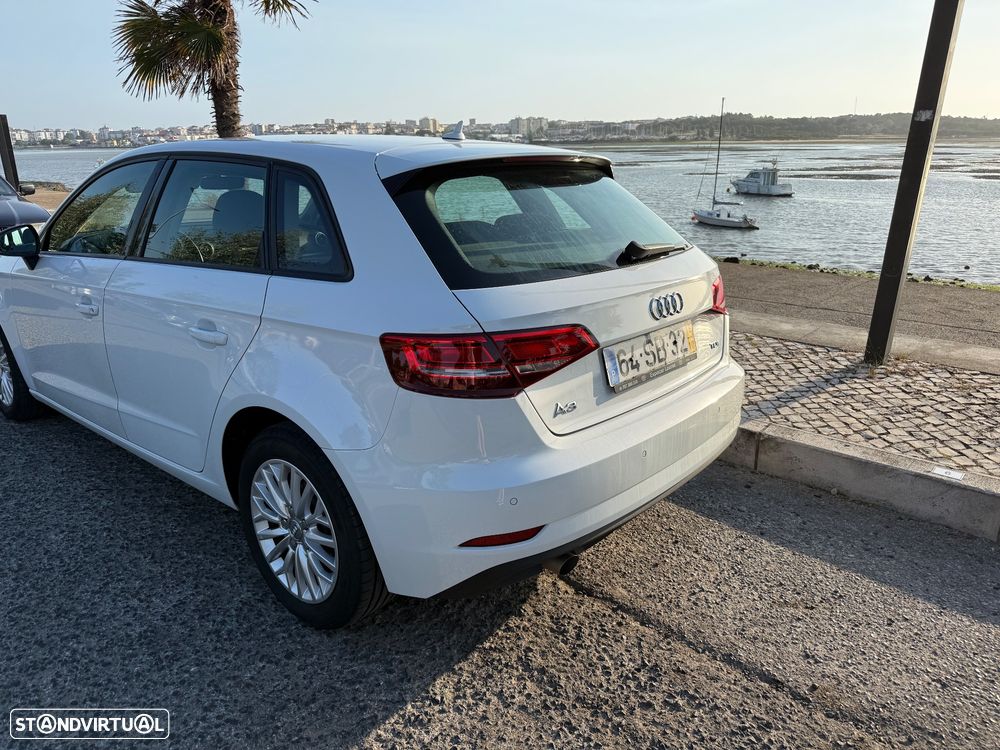 Audi A3 Sportback 1.6 TDI - 5