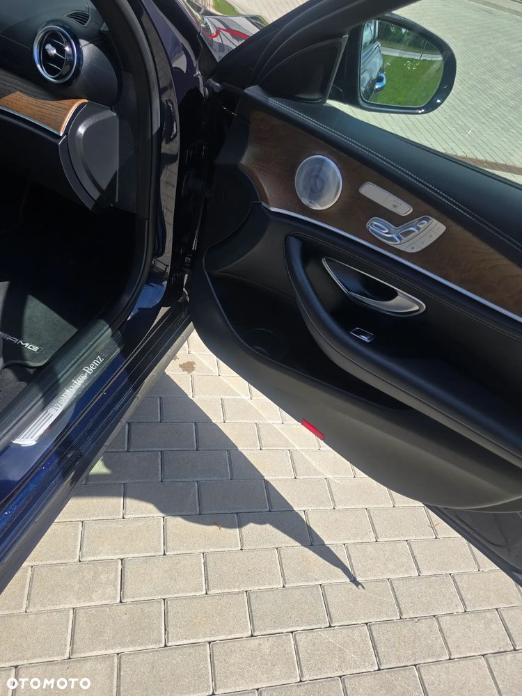 Mercedes-Benz Klasa E 220 d 4-Matic AMG - 12