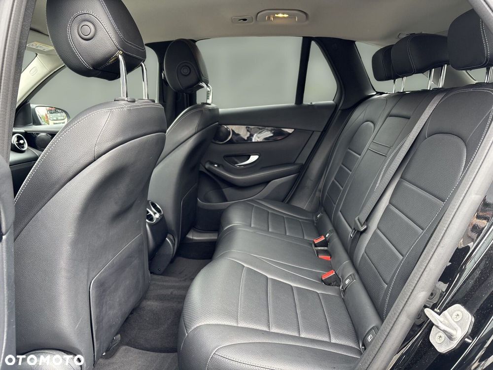 Mercedes-Benz GLC - 24