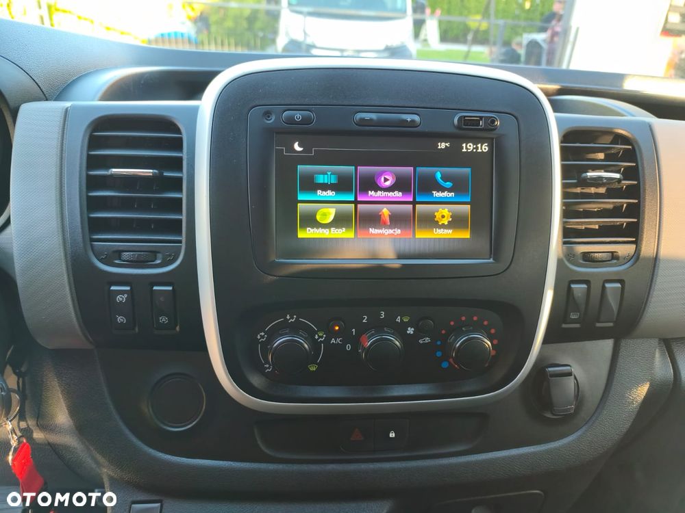 Renault Trafic - 12