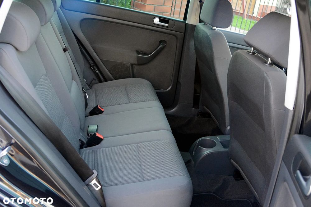 Volkswagen Golf Plus - 12