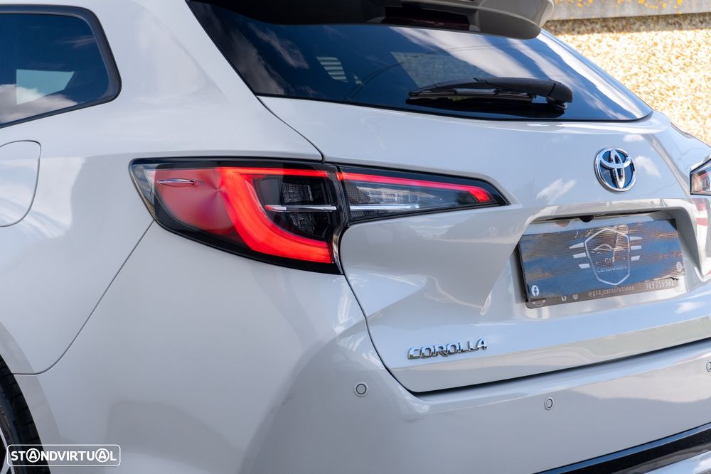 Toyota Corolla Touring Sports 1.8 Hybrid Comfort+P.Sport - 12