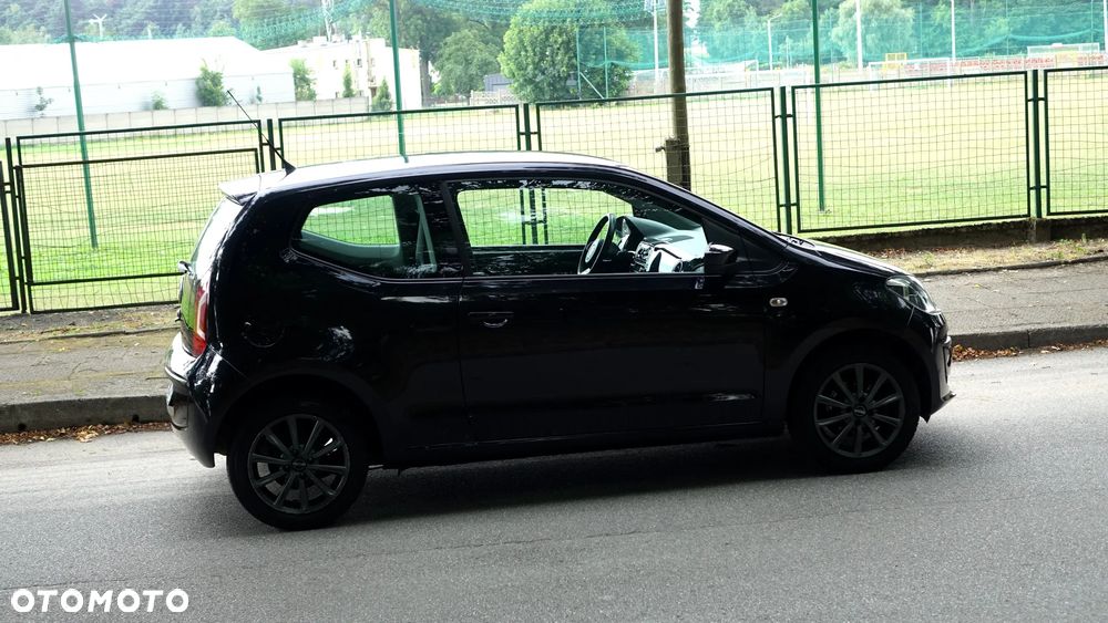 Volkswagen up! move - 31