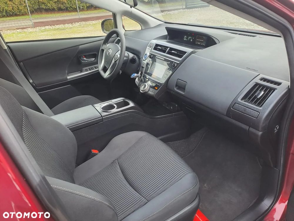 Toyota Prius+ (Hybrid) - 6