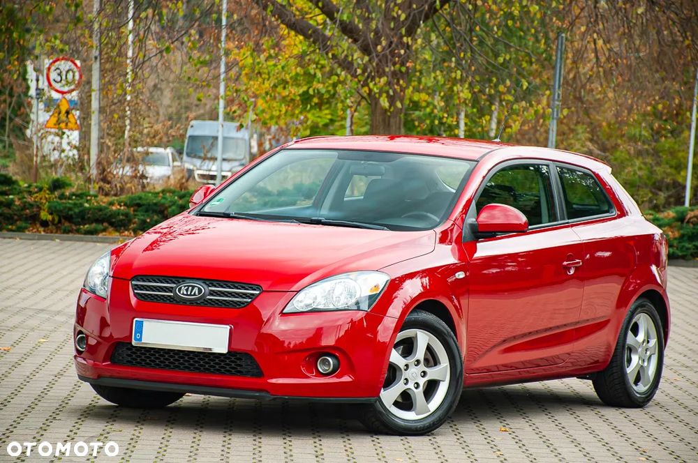 Kia ProCeed ver-pro-cee-d-1-6-comfort-plus - 12