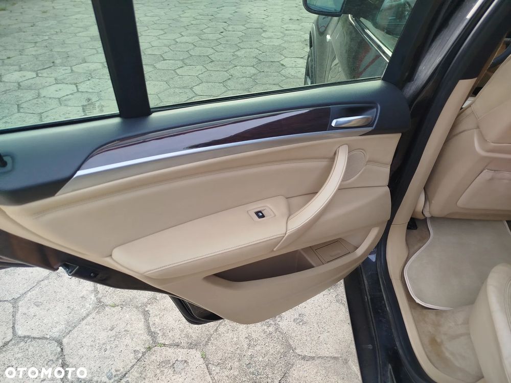 BMW X5 xDrive35d - 9